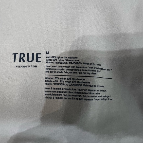 Lot of 4 True & Co True Body M Wireless Bra Plunge Scoop Nude No Pads - Picture 8 of 9